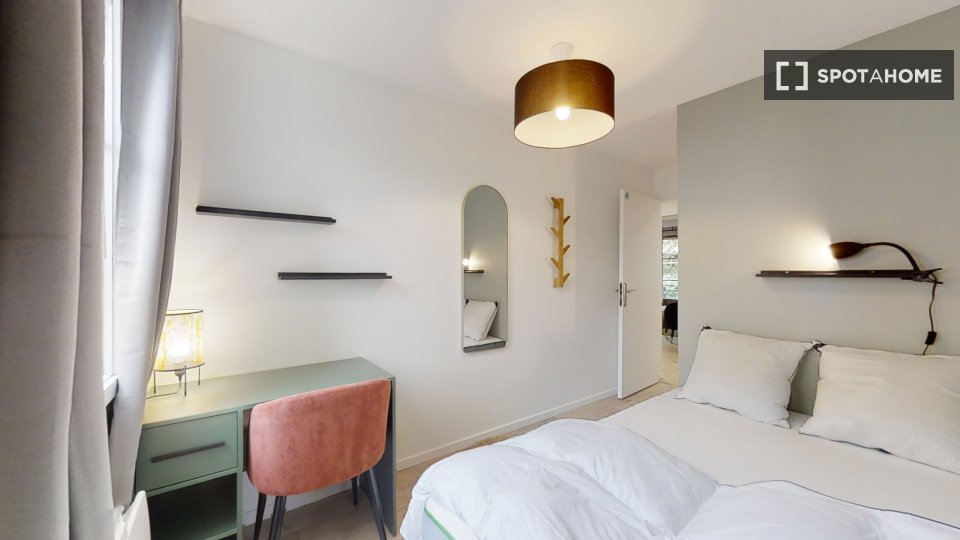 Double room Lyon, 15 beds — photo 20