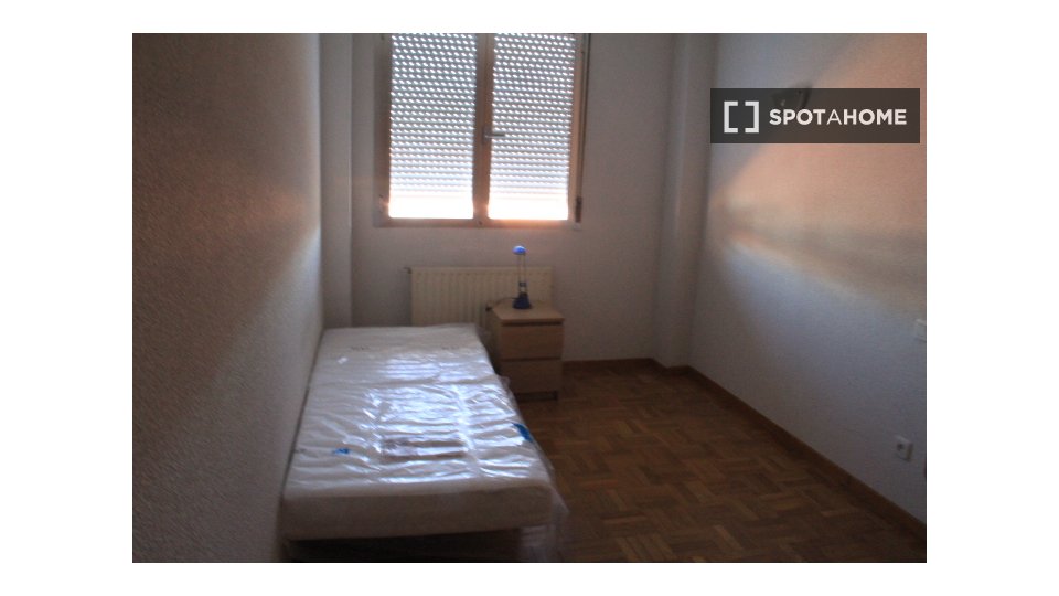 Apartment Madrid, 4 beds, 100m² — photo 5