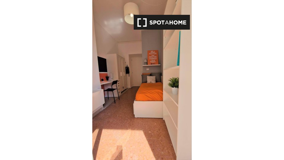 Double room Rome, 6 beds — photo 9