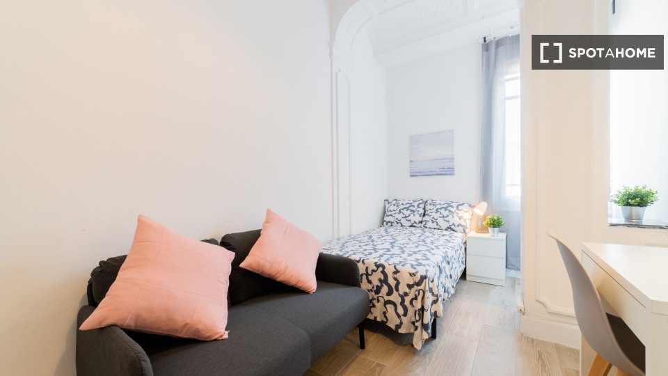 Habitación en piso compartido en alquiler en Arrancapins, Valencia.