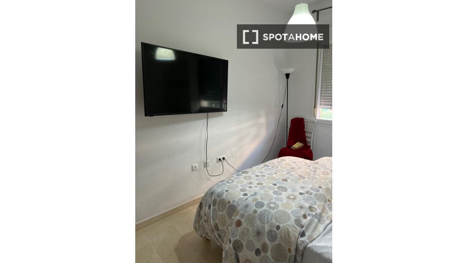 Double room Malaga, 3 beds, 150m² — photo 4
