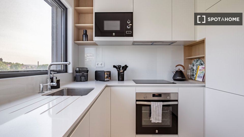 Apartment Porto, 2 beds, 85m² — photo 15