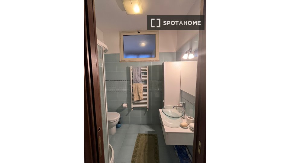 Double room Rome, 3 beds, 120m² — photo 17