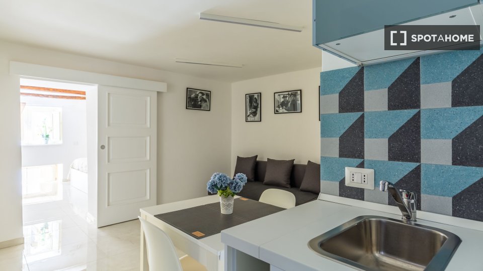 Apartment Naples, 1 bed, 41m² — photo 3