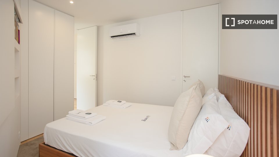 Apartment Porto, 1 bed, 60m² — photo 15