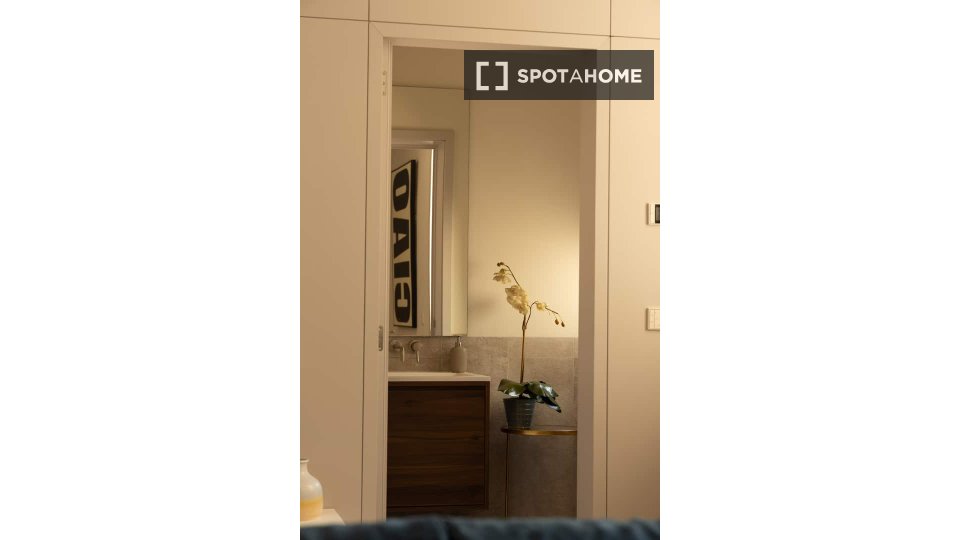Apartment mono Lisbon, 77m² — photo 13
