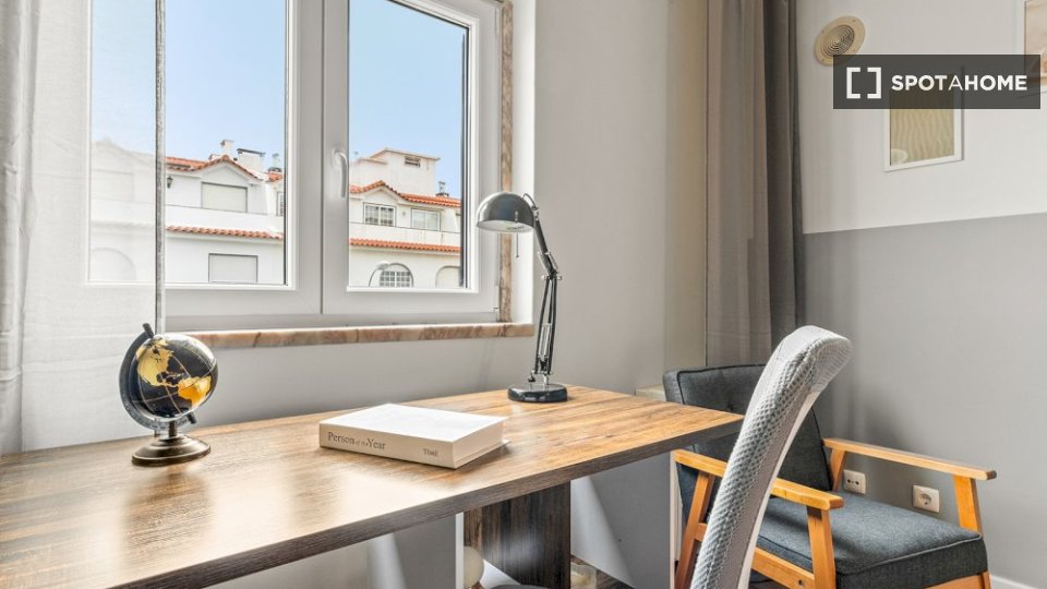 Double room Lisbon, 9 beds — photo 12