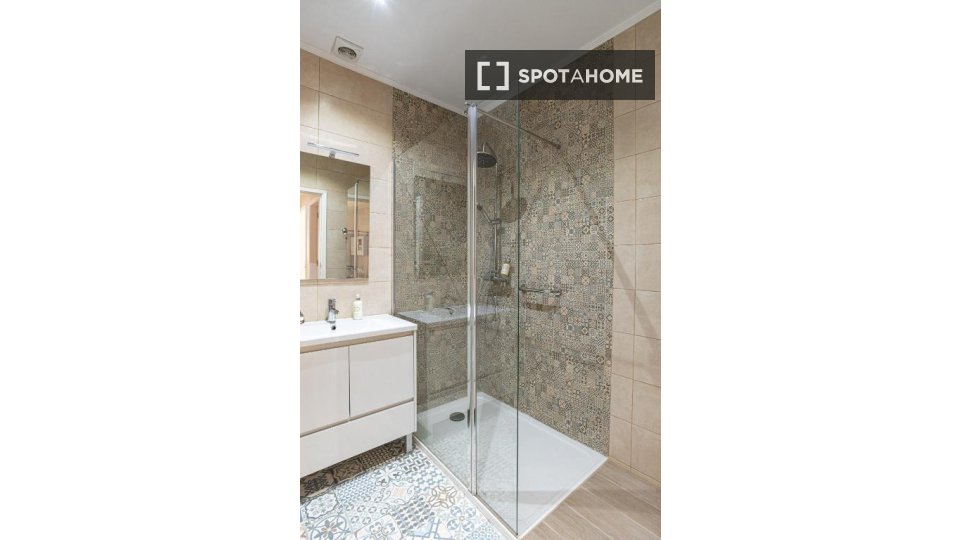 Apartment Porto, 2 beds, 80m² — photo 1
