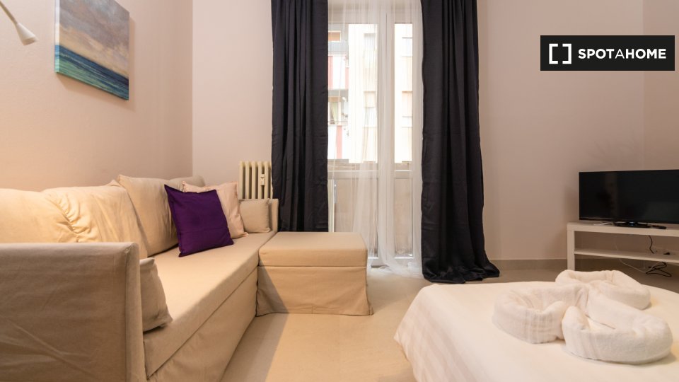 Apartment Milan, 1 bed, 50m² — photo 17