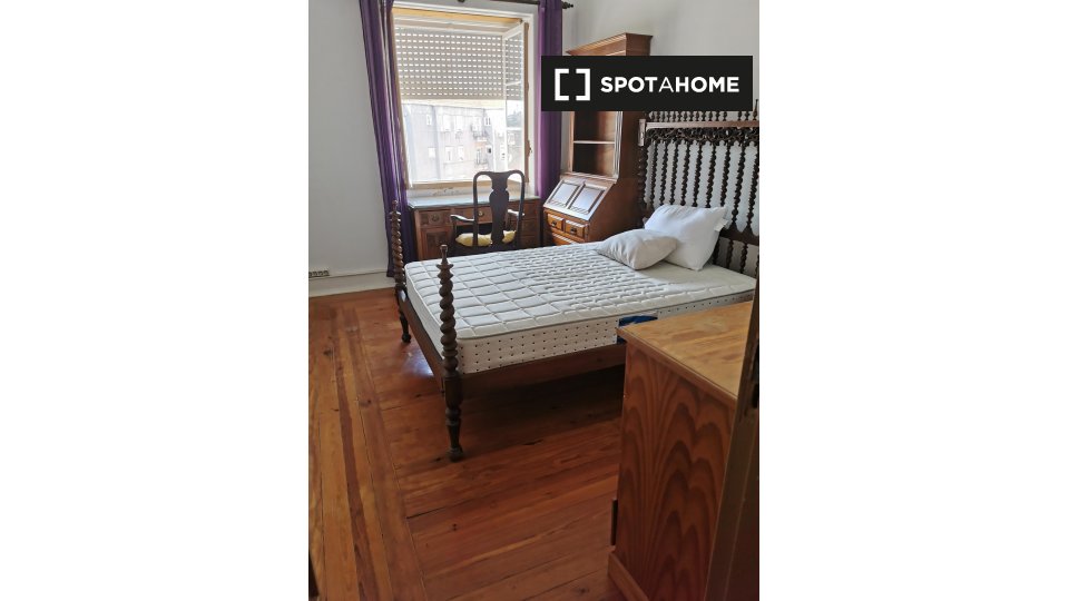 Double room Lisbon, 5 beds — photo 2