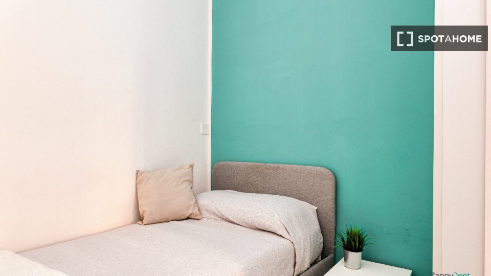 Double room Bologna, 9 beds, 150m² — photo 4