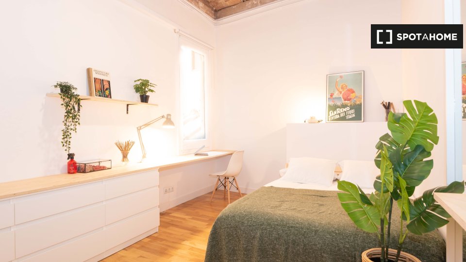 Double room Barcelona, 8 beds, 270m² — photo 19