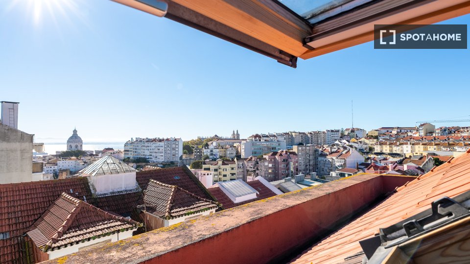 Double room Lisbon, 8 beds — photo 30