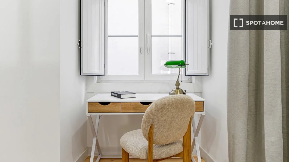 Double room Lisbon, 6 beds — photo 6
