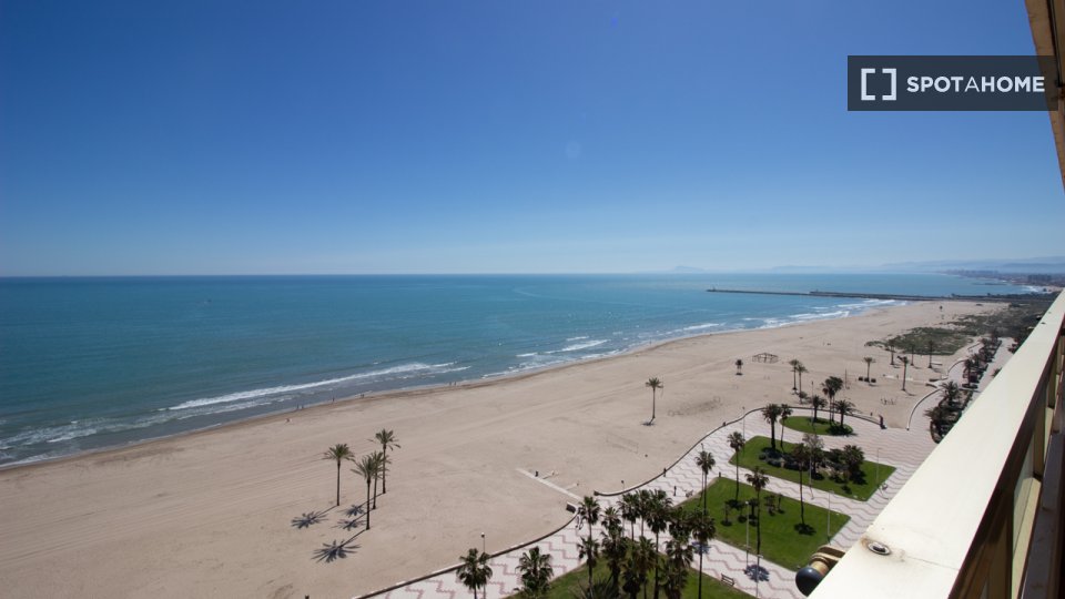 Apartment Valencia, 4 beds, 120m² — photo 20