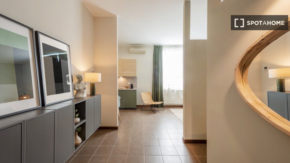 Apartment Milan, 1 bed, 55m² — photo 13