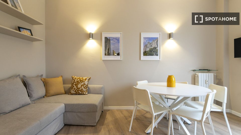Apartment Milan, 2 beds, 70m² — photo 16