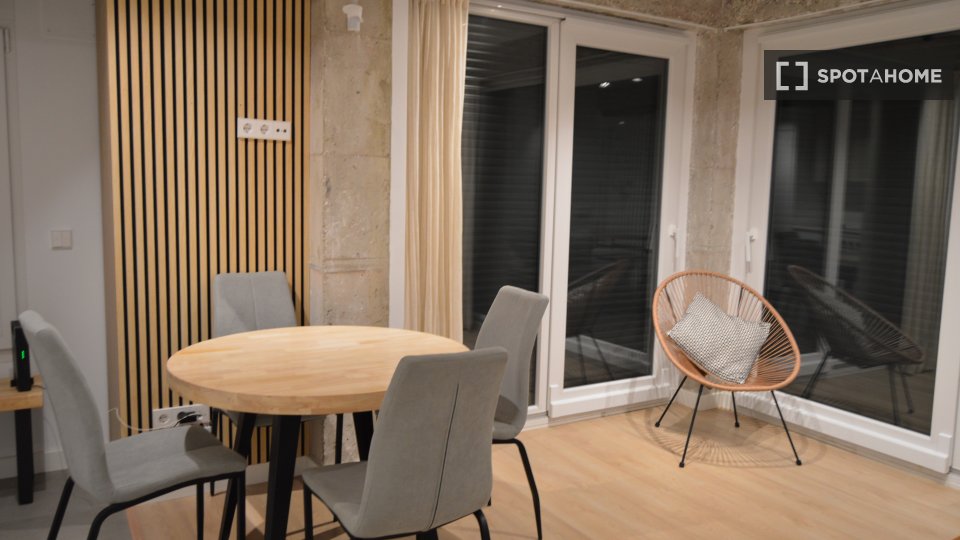 Apartment Valencia, 2 beds — photo 1