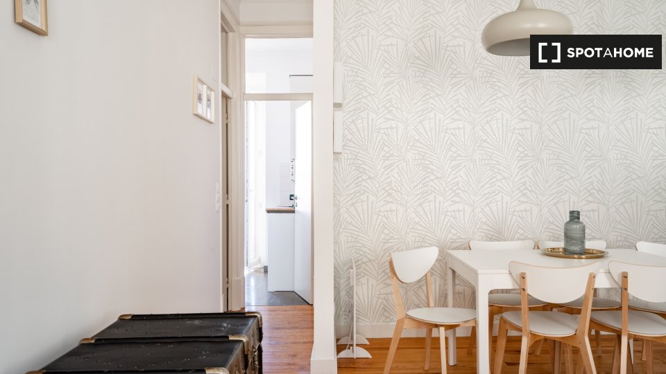 Apartment Lisbon, 1 bed — photo 13