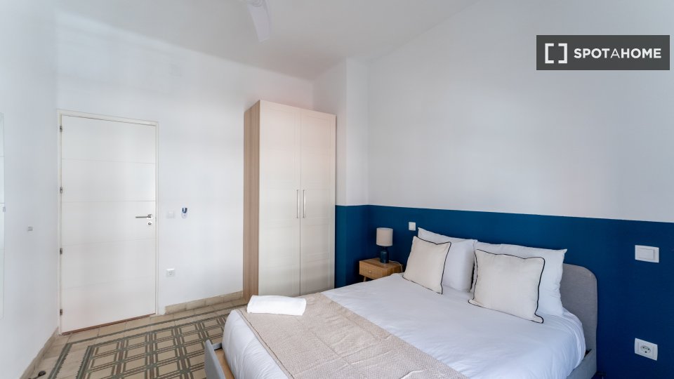 Double room Madrid, 6 beds — photo 12