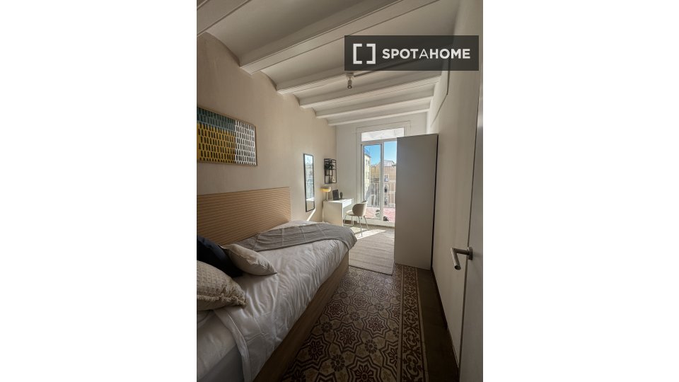 Double room Barcelona, 5 beds, 120m² — photo 14