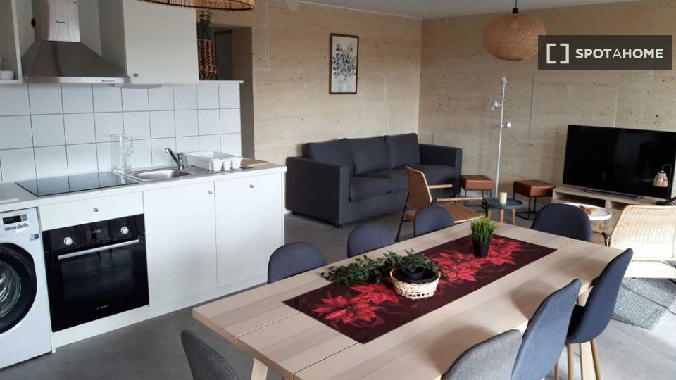 Double room Lyon, 6 beds, 110m² — photo 5