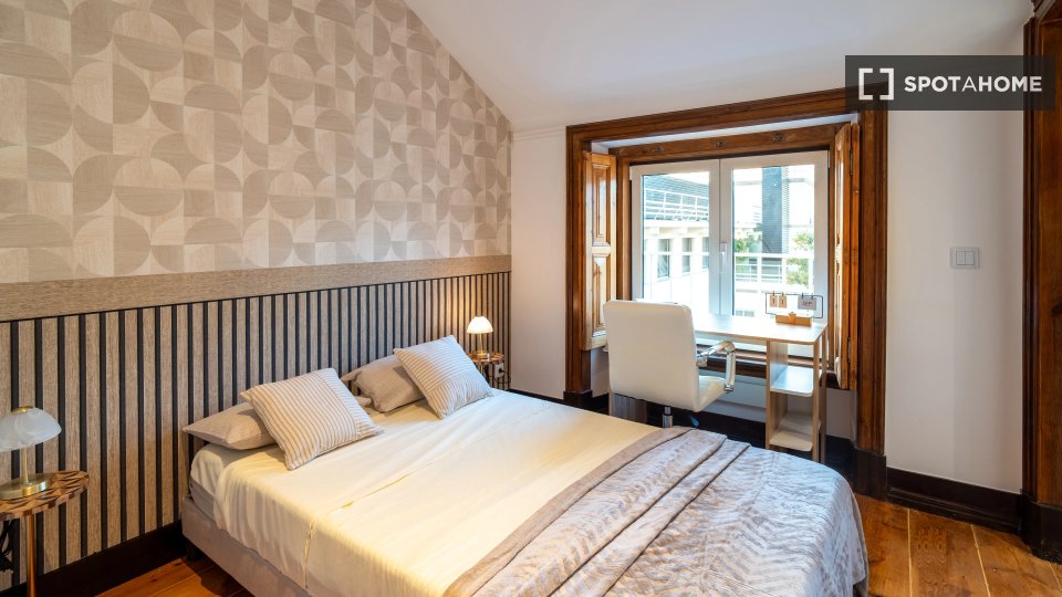 Double room Lisbon, 9 beds — photo 10