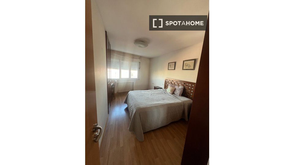 Double room Salamanca, 1 bed — photo 1