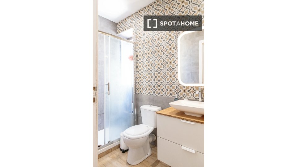 Double room Lisbon, 4 beds — photo 5