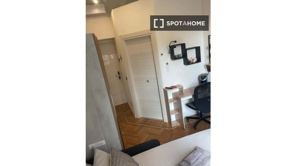 Double room Turin, 1 bed — photo 2