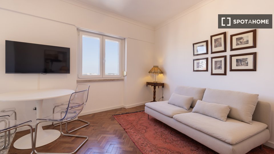 Apartment Lisbon, 2 beds — photo 9