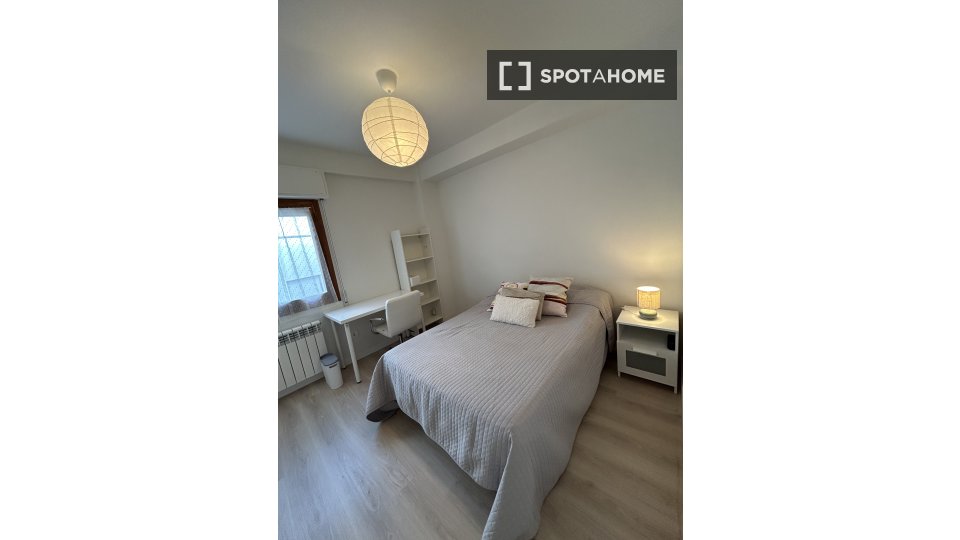 Double room Madrid, 3 beds — photo 10