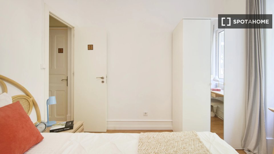 Double room Lisbon, 6 beds — photo 4