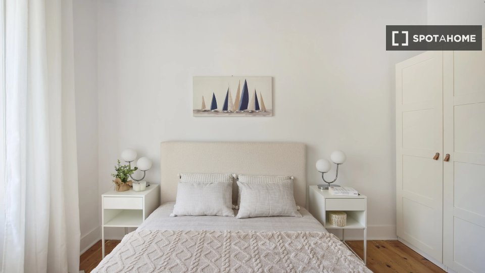 Double room Lisbon, 5 beds — photo 2