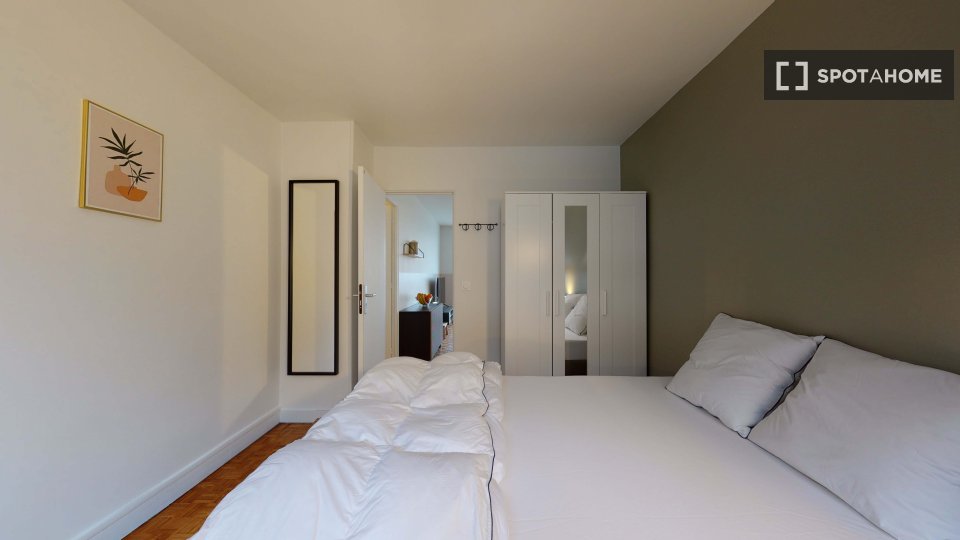 Double room Paris, 15 beds — photo 10