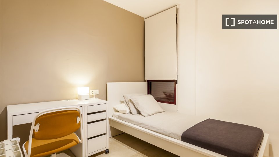 Apartment Valencia, 3 beds, 126m² — photo 14