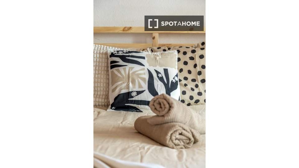 Double room Budapest, 4 beds, 105m² — photo 12