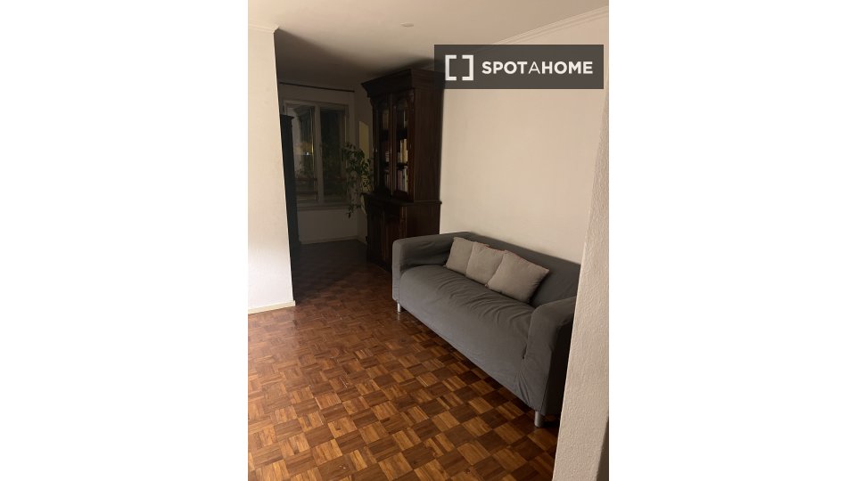 Double room Lisbon, 3 beds, 100m² — photo 6