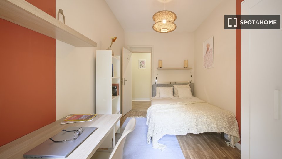 Double room Lisbon, 7 beds — photo 11