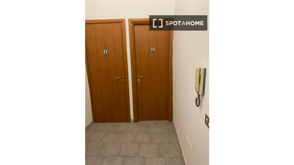 Double room Naples, 2 beds — photo 3