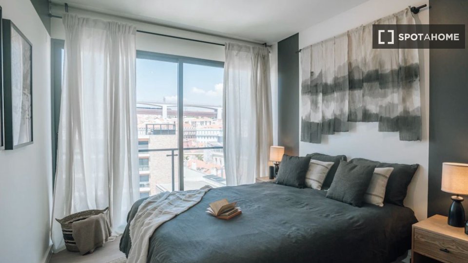 Apartment Lisbon, 2 beds — photo 11