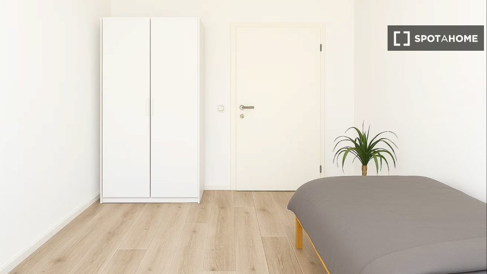 Double room Leipzig, 3 beds, 62m² — photo 6