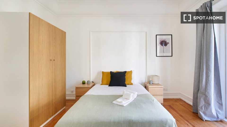 Double room Lisbon, 7 beds — photo 1
