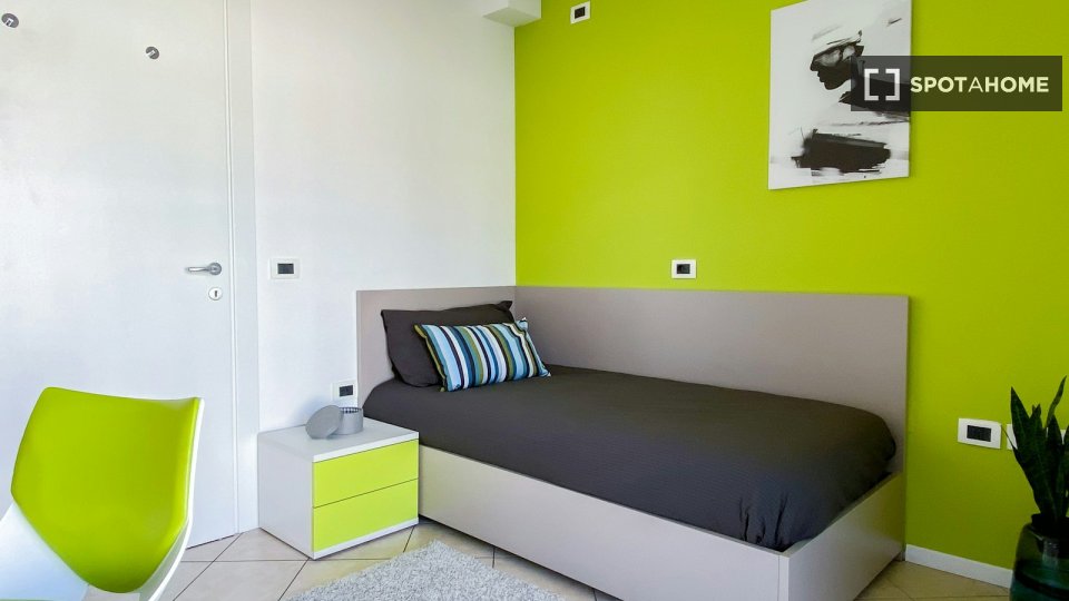 Double room Trento, 3 beds — photo 10