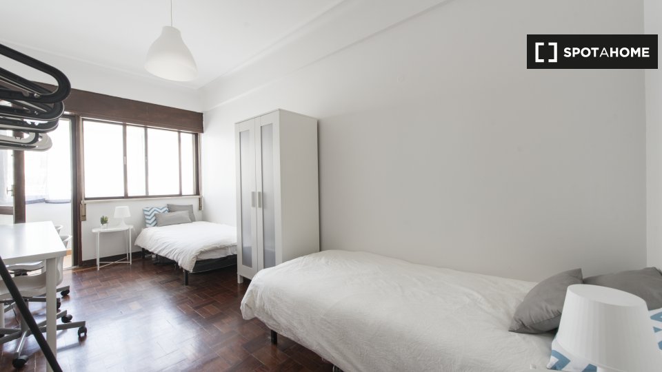 Double room Lisbon, 10 beds — photo 3