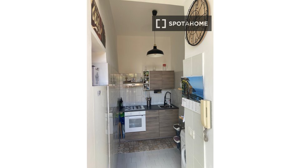 Double room Naples, 2 beds — photo 6