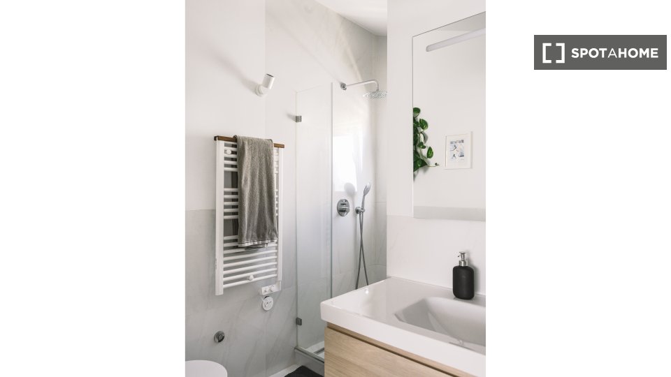 Apartment Lisbon, 1 bed, 80m² — photo 34