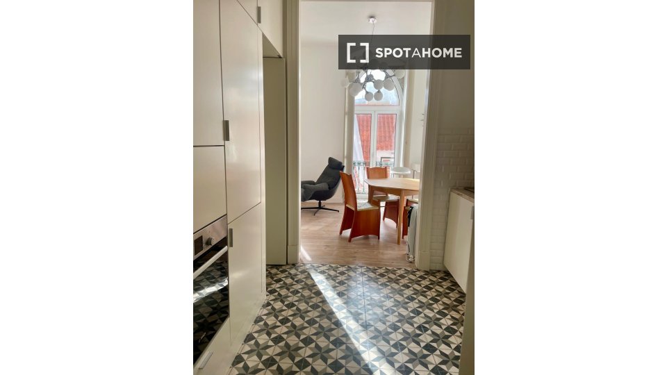 Apartment Lisbon, 2 beds — photo 13
