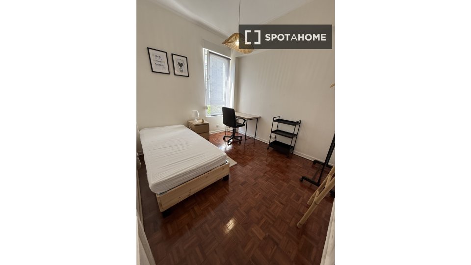 Double room Lisbon, 7 beds, 150m² — photo 9