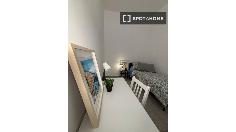 Double room Naples, 4 beds — photo 27